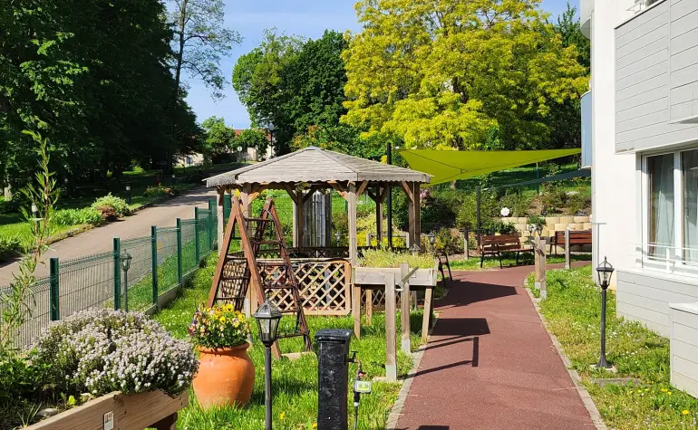 Jardin thérapeutique. Maison accueil Brancion 54200 Royaumeix